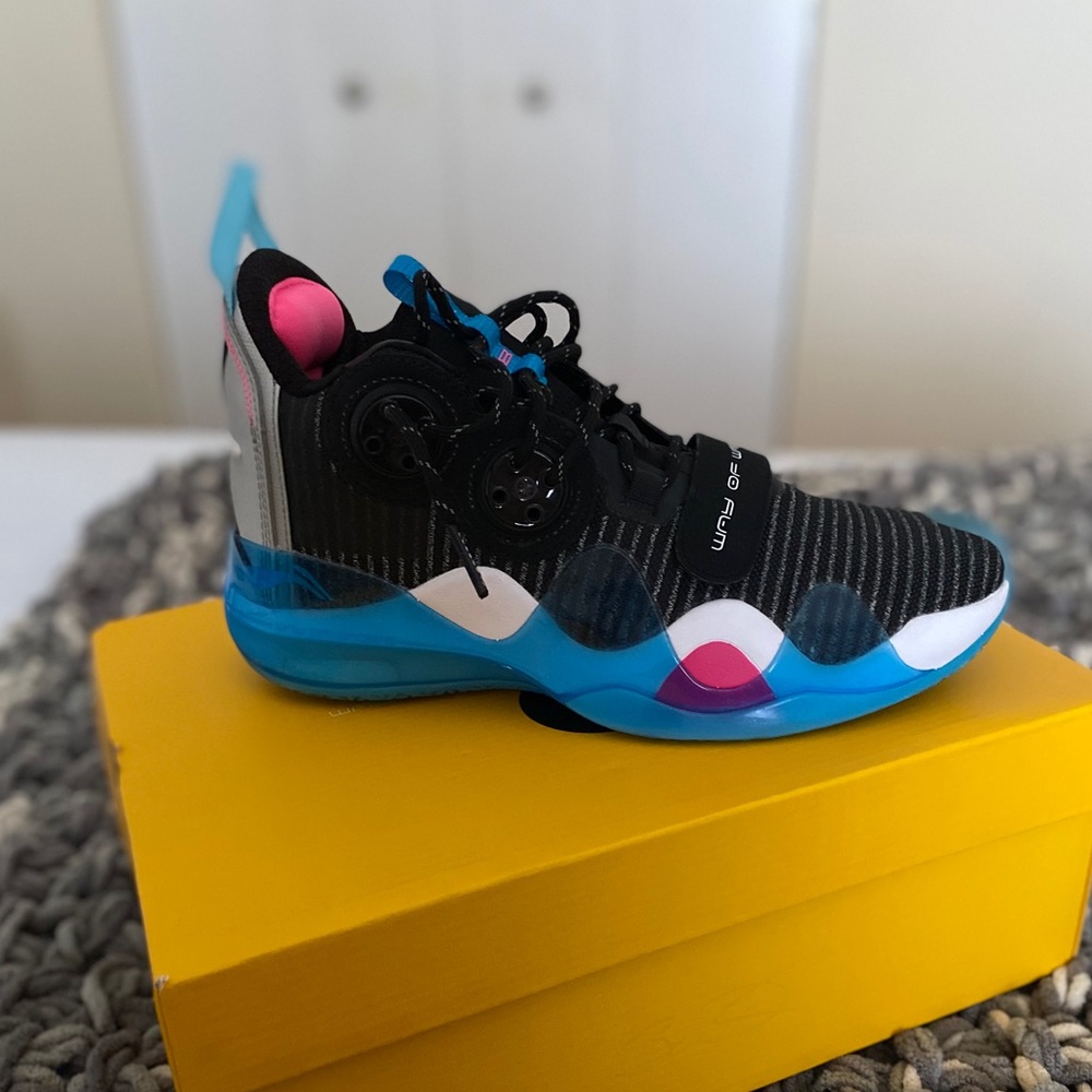 Li-Ning Way of Wade “Team No Sleep” sz 9.5